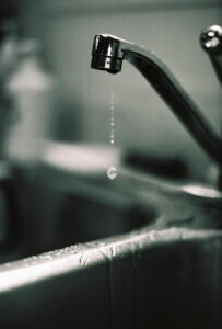 faucet-dripping